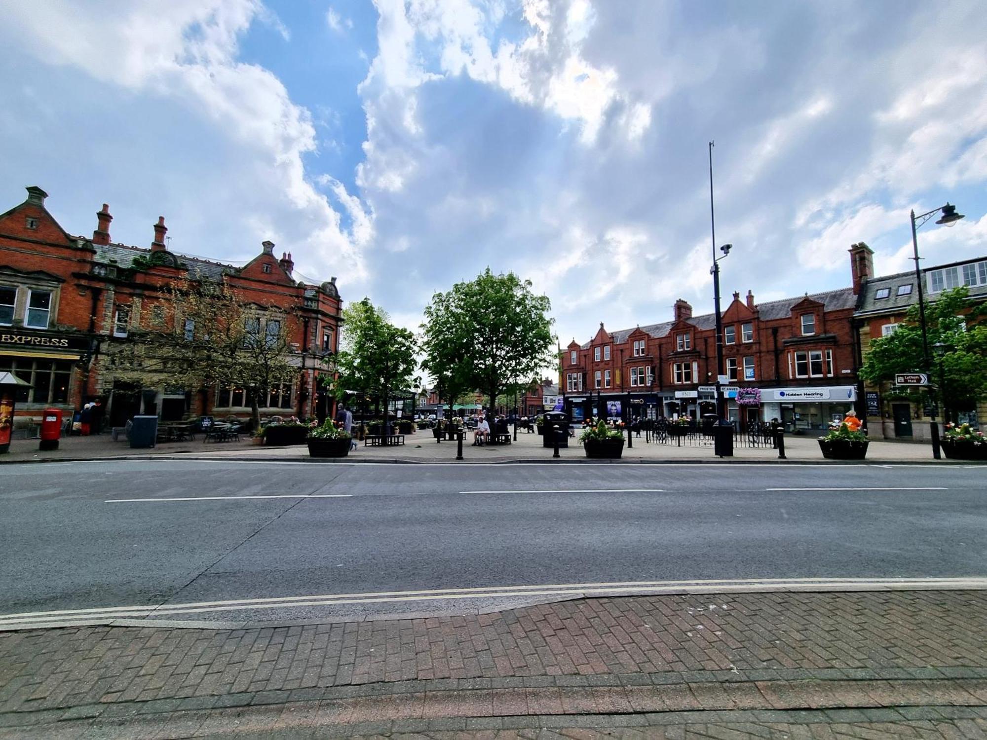 Апартаменты Windmill House Lytham Литам-Сент-Эннс Экстерьер фото