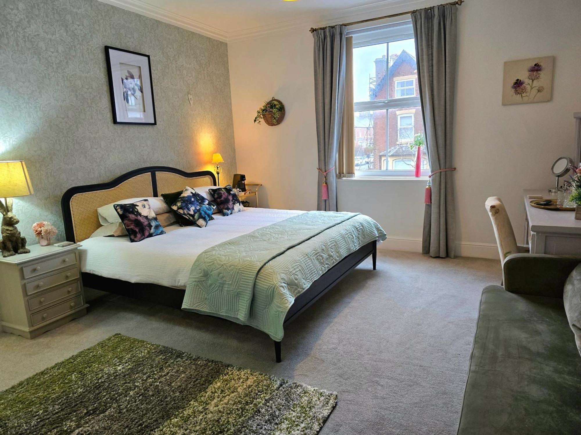 Апартаменты Windmill House Lytham Литам-Сент-Эннс Экстерьер фото